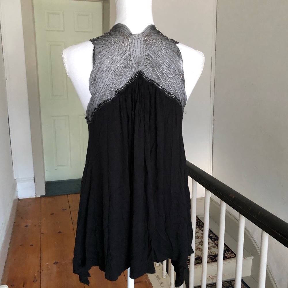 Black Sleeveless Cardigan with Mesh Butterfly